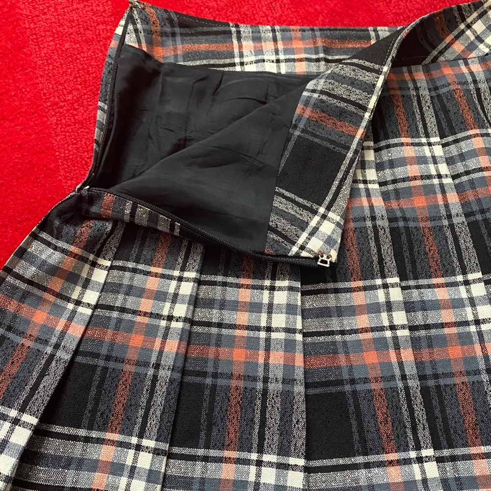 Vintage Mini Skirt - Picture 3 of 4